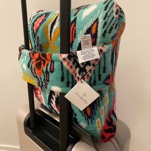 Vera Bradley Fleece Travel Blanket - Pueblo Print - BRAND NEW WITH TAGS